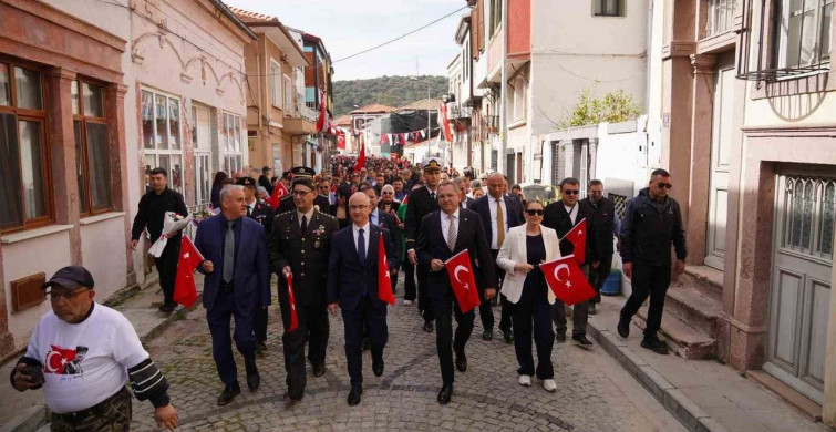 Atatürk’ün Ayvalık’a Gelişinin 92. Yıl Dönümü Coşkuyla Kutlandı