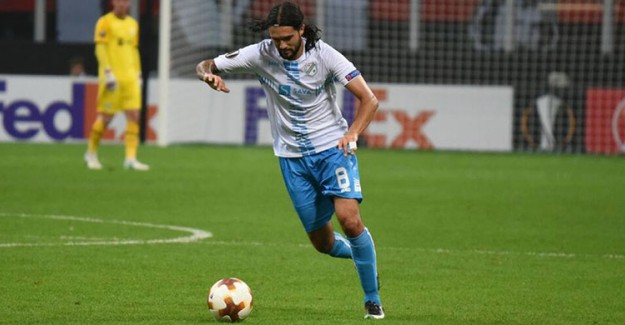 Atiker Konyaspor’a Sol Bek Takviyesi!