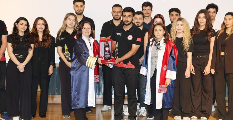 ATÜ, 15. Yılını Ödül Töreniyle Kutladı