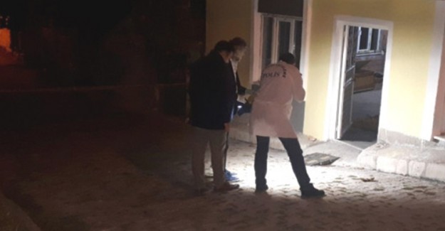 Av Tüfeğiyle Oynarken Kendisini Vurdu