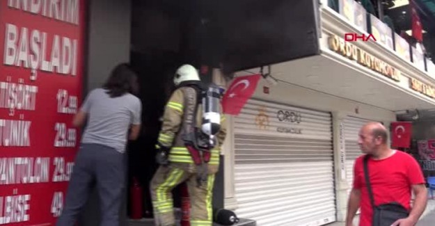 Avcılar’da Çıkan Yangın Paniğe Yol Açtı