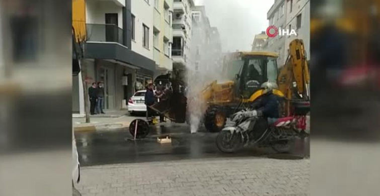 Avcılar'da İSKİ Çalışmasında Su Borusu Patladı