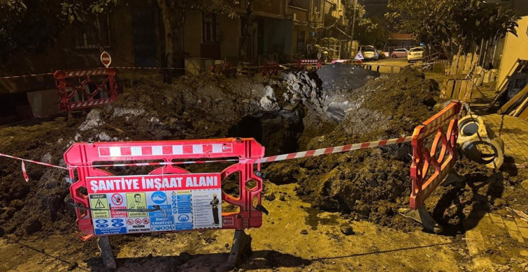 Avcılar'daki Göçükte İşçi Yaralandı