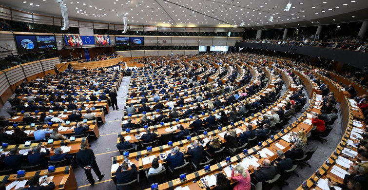 Avrupa Parlamentosu'nda Yolsuzlukla Mücadele Tasarısı Görüşüldü