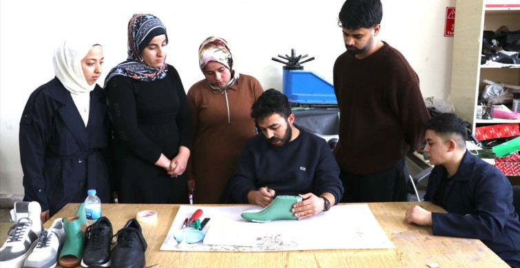 Ayakkabıcılıkta Ustalık: Nuri Atalay Özeren'in Hikayesi