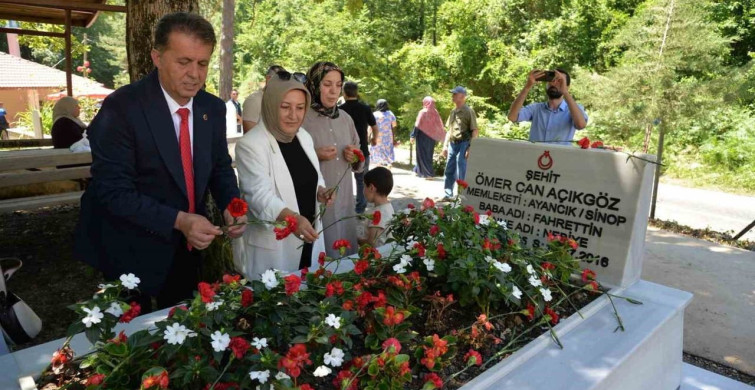 Ayancıklı 15 Temmuz şehidi kabri başında anıldı