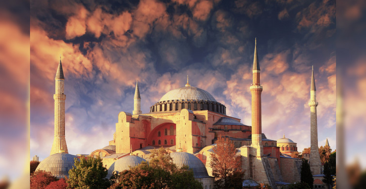 Ayasofya Camii'nde yeni düzenleme: İbadet ve kültürel ziyaretler İçin girişler ayrıldı