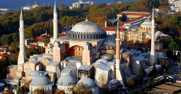 Ayasofya Tedirginliği Süren Yunanistan'dan Türkiye'ye Çağrı