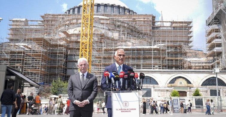 Ayasofya'daki Yenileme Çalışmaları Devam Ediyor