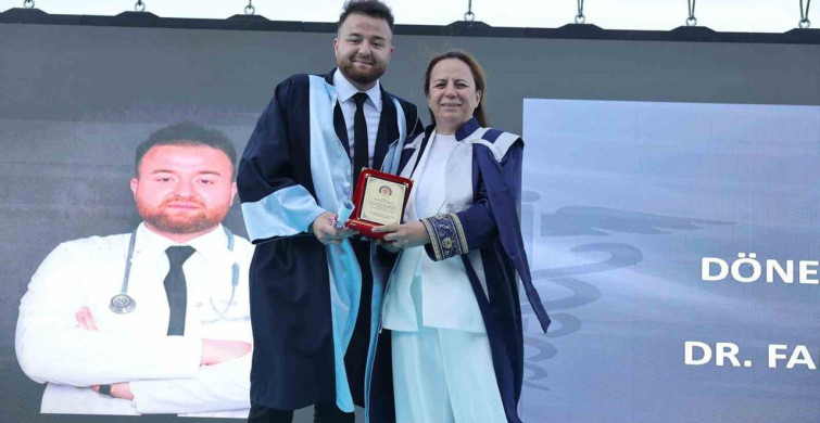 Aydın Adnan Menderes Üniversitesi Tıp Fakültesi Mezuniyet Töreni Gerçekleşti