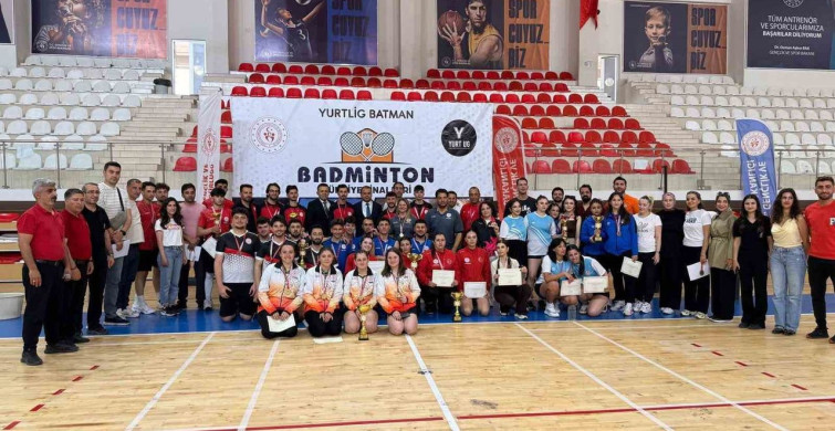 Aydın Badminton Takımı Namağlup Şampiyon Oldu