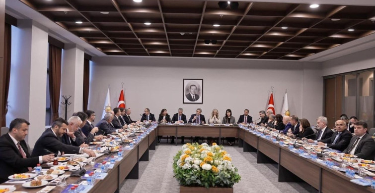 Aydın Büyükşehir Belediye Başkanı Özlem Çerçioğlu AK Parti Değerlendirme Toplantısında