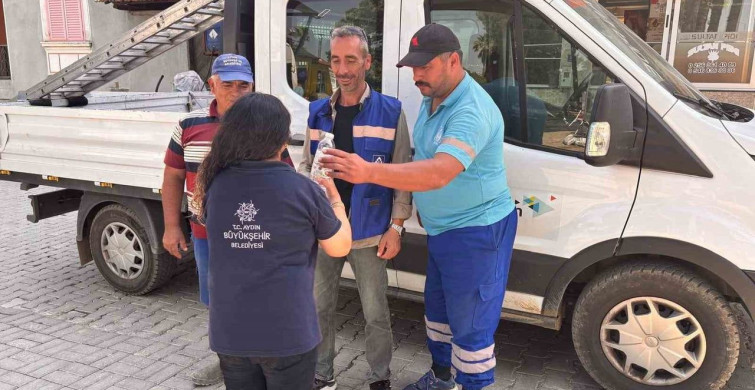 Aydın büyükşehir ve ASKİ personellerine sıcak havada su desteği