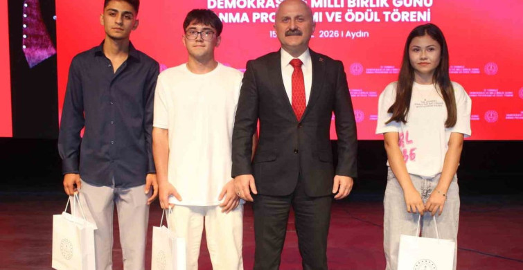 Aydın'da 15 Temmuz temalı yarışmaların Türkiye ödül töreni yapıldı