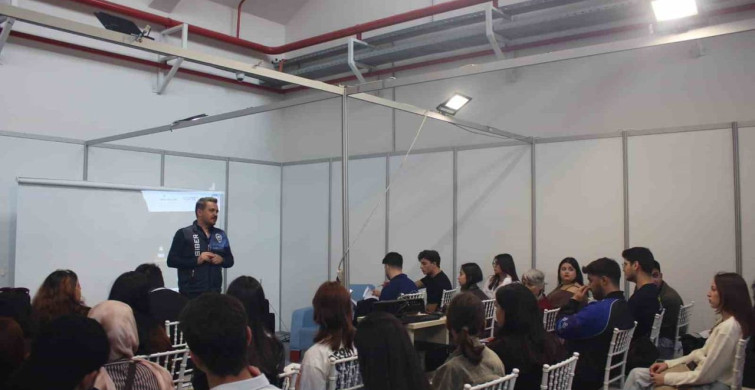 Aydın'da Öğrencilere Siber Güvenlik Eğitimi Verildi