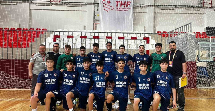 Aydınlı Hentbolcular Türkiye Üçüncüsü Oldu