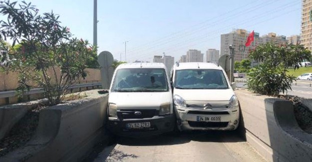 Aynı Gişeden Geçmek İsterken Sıkıştılar