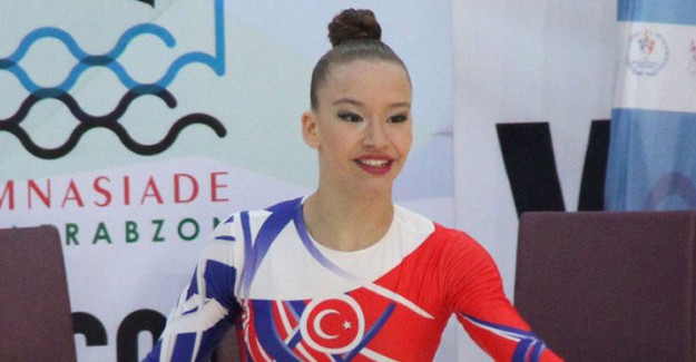 Ayşe Begüm Onbaşı Dünya Üçüncüsü!