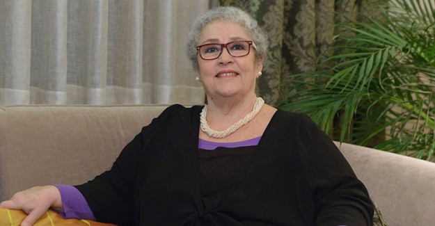 Ayşegül Atik Kimdir? Ayşegül Atik Boyu Kaç, Kilosu Kaç, Aslen Nereli, Sevgilisi Kimdir?
