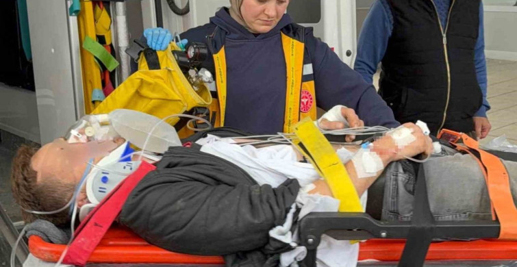 Ayvacık'ta Tarım Aracı Devrildi: Bir Yaralı