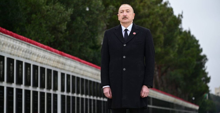 Azerbaycan Cumhurbaşkanı Aliyev, 20 Ocak Şehitlerini Andı