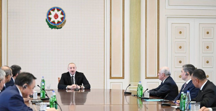 Azerbaycan Cumhurbaşkanı Aliyev, TDT Hükümet Başkanları ile Bir Araya Geldi