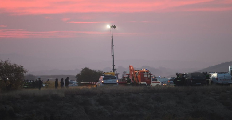 Azerbaycan-Gürcistan Sınırında Düşen Askeri Uçak İçin İncelemeler Başladı