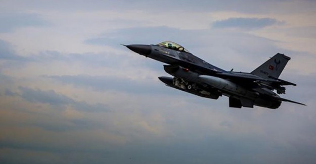 Azerbaycan'a Ait Mig-29 Savaş Uçağı Hazar Denizi'ne Düştü