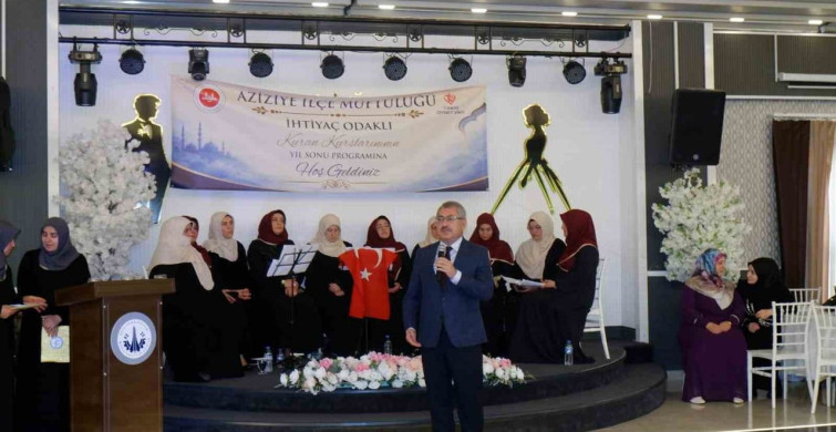Aziziye'de Kur'an Kursu Yıl Sonu Coşkusu