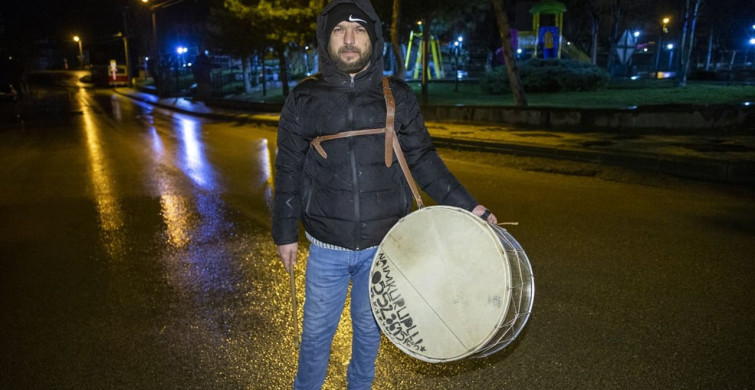 Baba-Oğul Ramazan Davulculuğunu Sürdürüyor