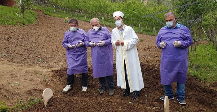 Baba ve Kızı Koronavirüsten Dolayı Aynı Gün Öldü