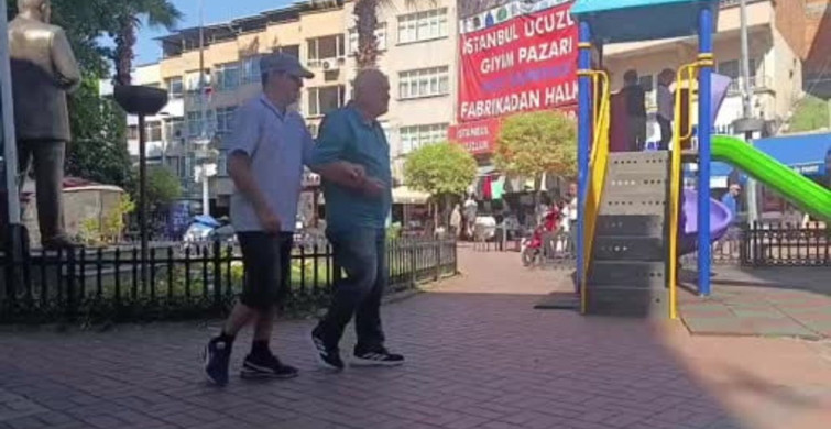 Babasının fedakarlığı: Engelli oğluna hayatını adadı