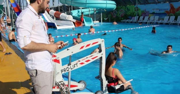 Babasıyla Beraber Çalışıp Yerli ve Milli Engelli Asansörü Yaptı