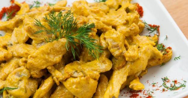 Bademli Köri Soslu Hindi Nasıl Yapılır? Bademli Köri Soslu Hindi Tarifi