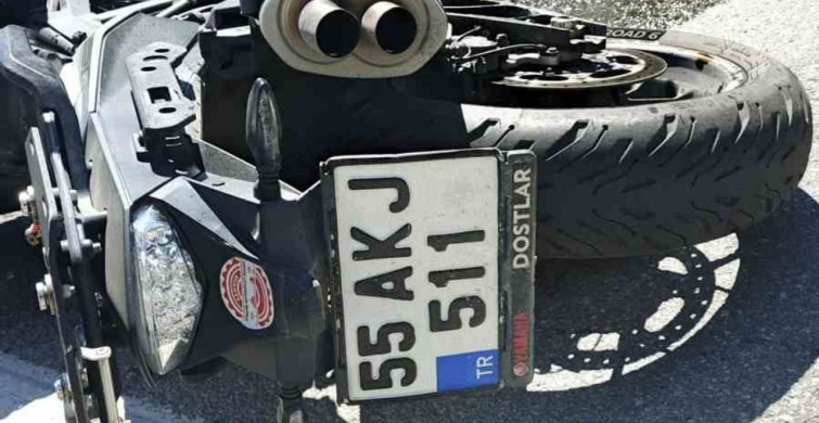 Bafra'da motosiklet ile minibüs çarpıştı: Motosiklet sürücüsü yaşamını yitirdi