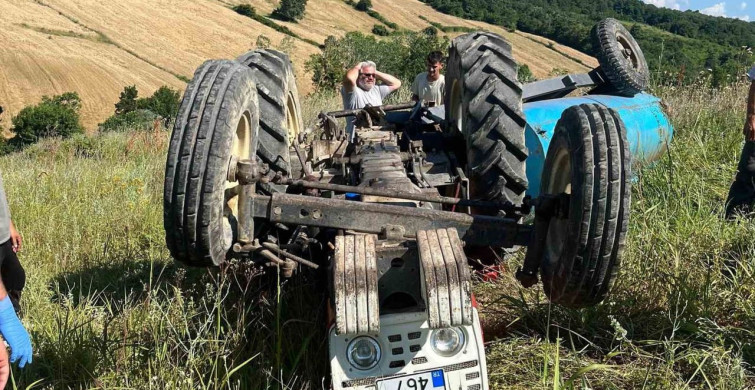 Bafra'da traktör devrildi: 1 kişi hayatını kaybetti
