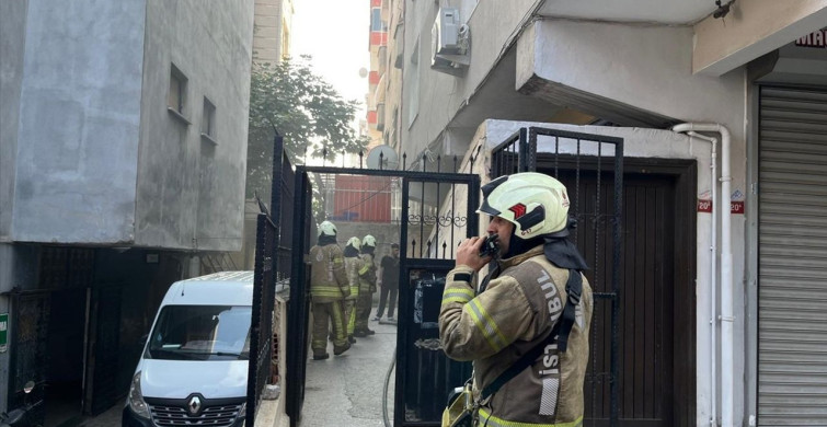 Bağcılar'da 7 Katlı Binada Yangın