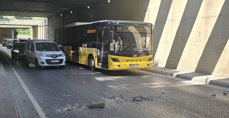 Bağcılar'daki Alt Geçitte Düşen Beton Parçaları Trafiği Tehdit Etti