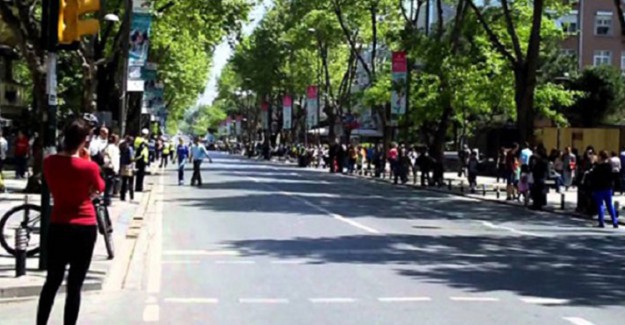 Bağdat Caddesi'nde Yangın Paniği