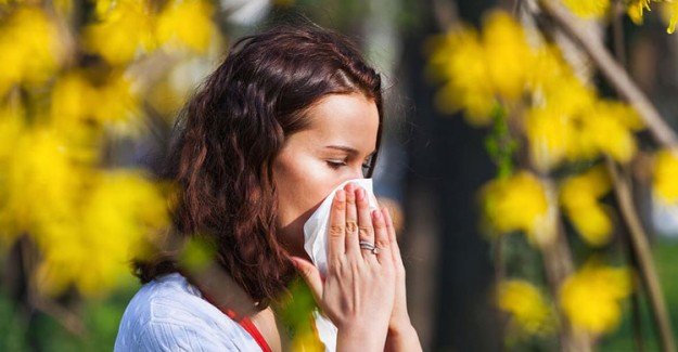 Bahar Alerjisi Nedir? Belirtileri ve Tedavi Yöntemleri Nelerdir?