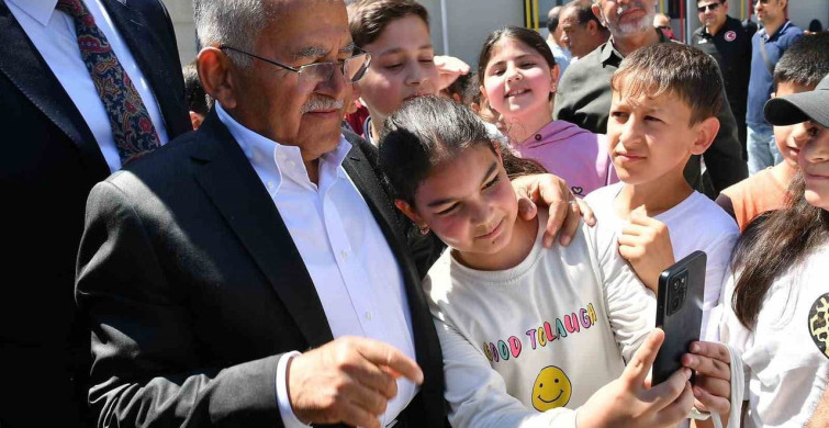 Bahar Şenliklerinde Başkan Büyükkılıç Coşkusu