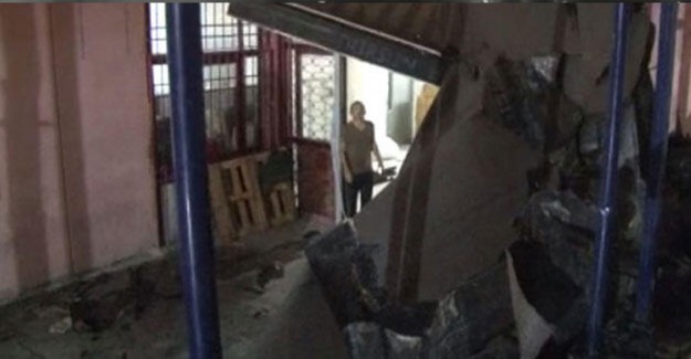 Bahçelievler’de Fabrikanın Çatısı Uçtu
