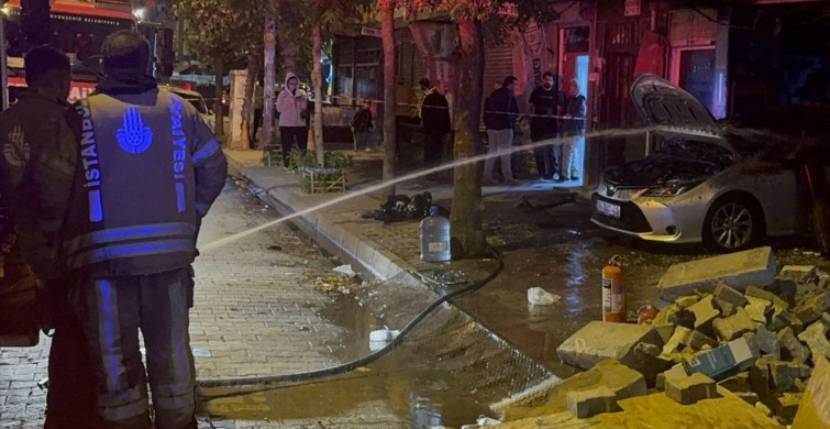 Bahçelievler'de Otomobil Tamirhanesinde Yangın Çıktı