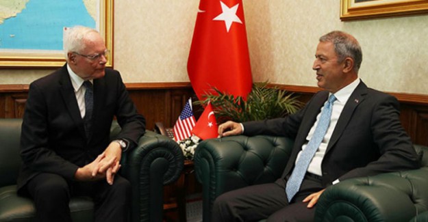 Bakan Akar, ABD'nin Suriye Özel Temsilcisi James Jeffrey ile Görüştü 