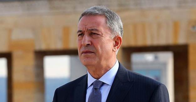 Bakan Akar: Kıbrıs'ı Milli Mesele Kabul Ediyoruz ve Buradayız