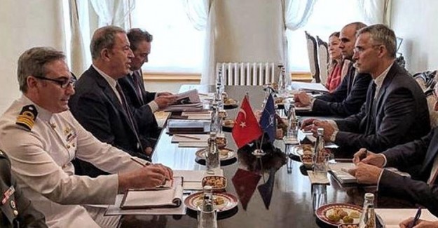 Bakan Akar, NATO Genel Sekreteri Stoltenberg İle Görüştü