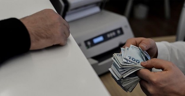 Bakan Albayrak: Bankaların Aldığı Ücret ve Komisyonlara Standart Getirildi