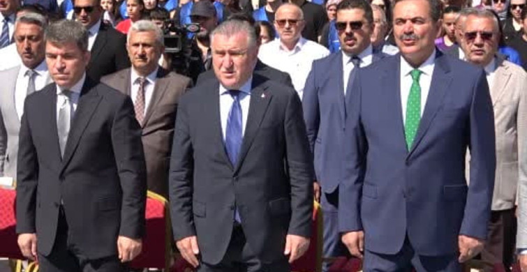 Bakan Bak: Türkiye, NATO zirvesi’nde tüm dünyaya gücünü gösterdi