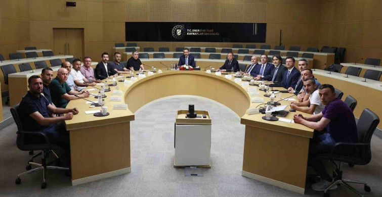 Bakan Bayraktar, Doruk Madencilik İşçilerini Ağırladı