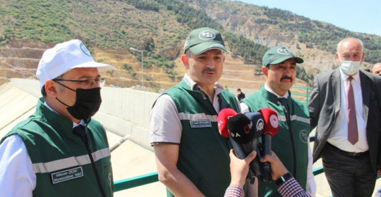 Bakan Bekir Pakdemirli, Afyonkarahisar'da Çay Barajı’ndan İlk Suyu Verdi